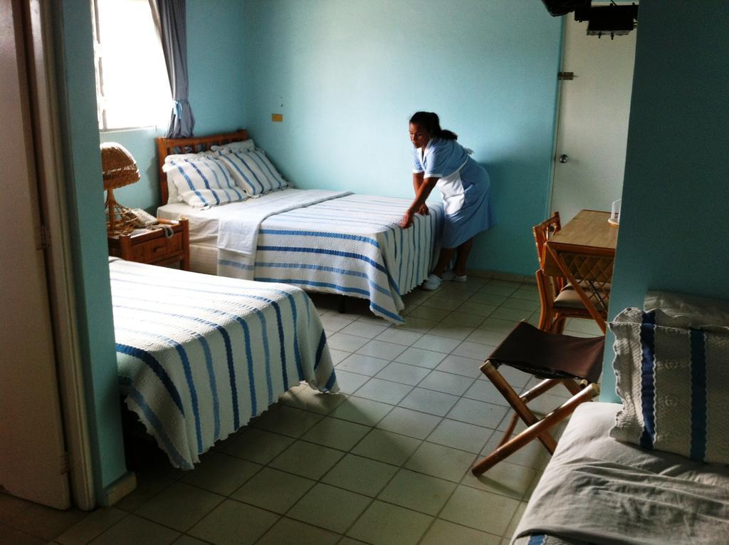 Hotel Caribe Barahona Ngoại thất bức ảnh
