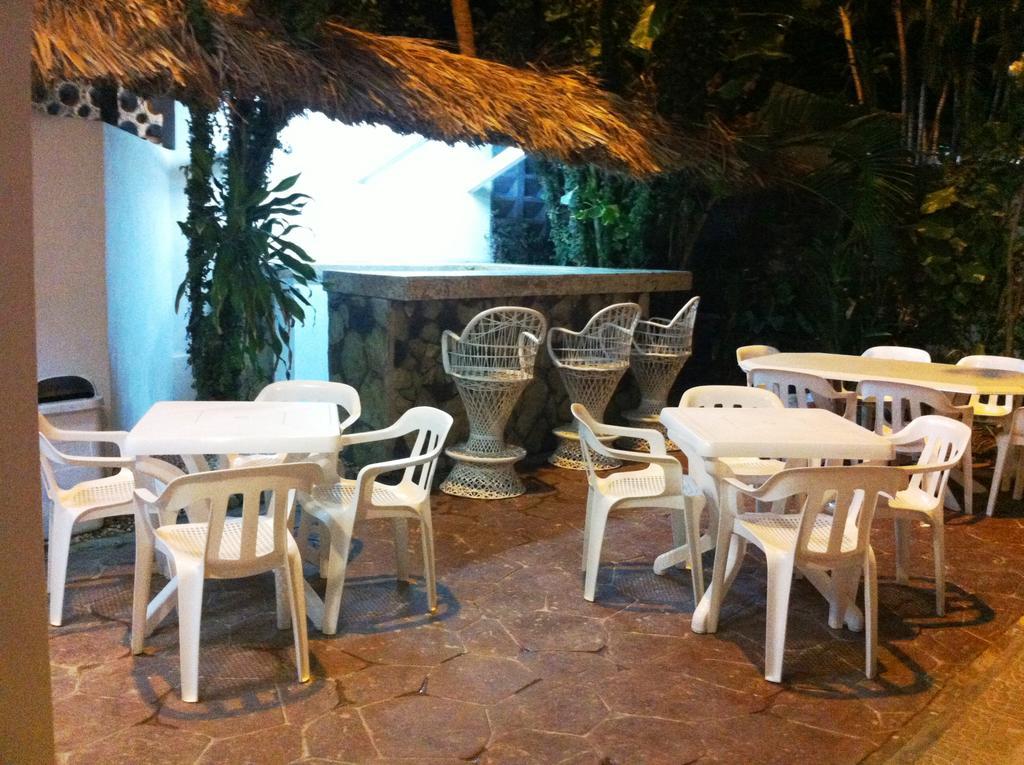 Hotel Caribe Barahona Ngoại thất bức ảnh