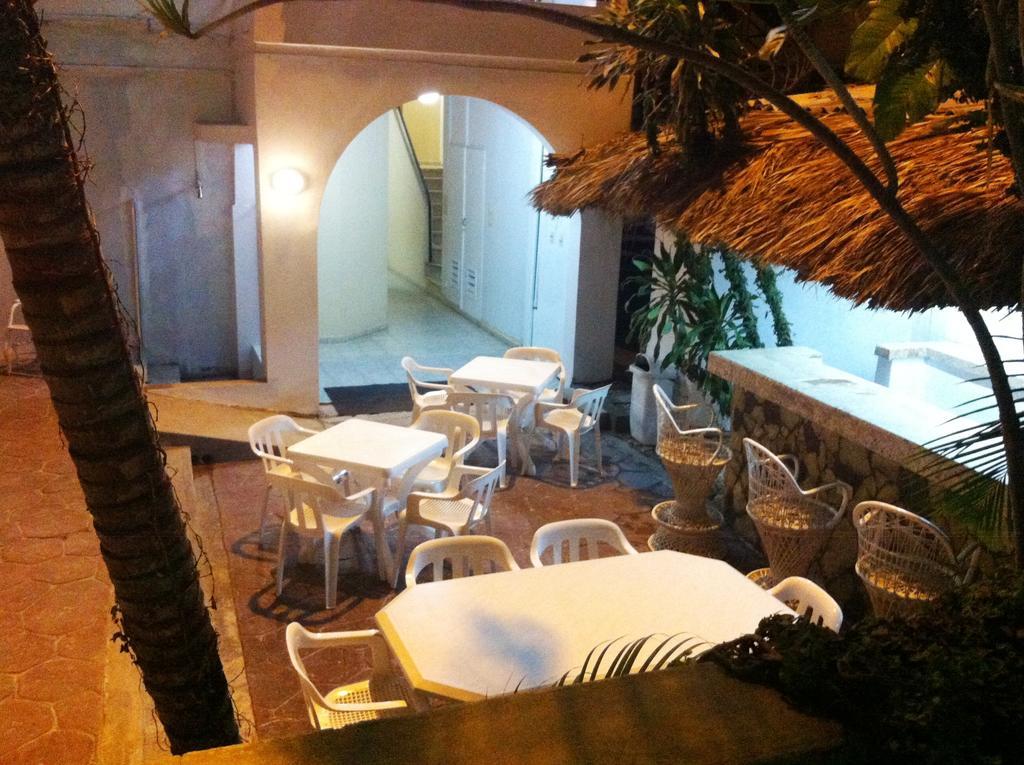 Hotel Caribe Barahona Ngoại thất bức ảnh