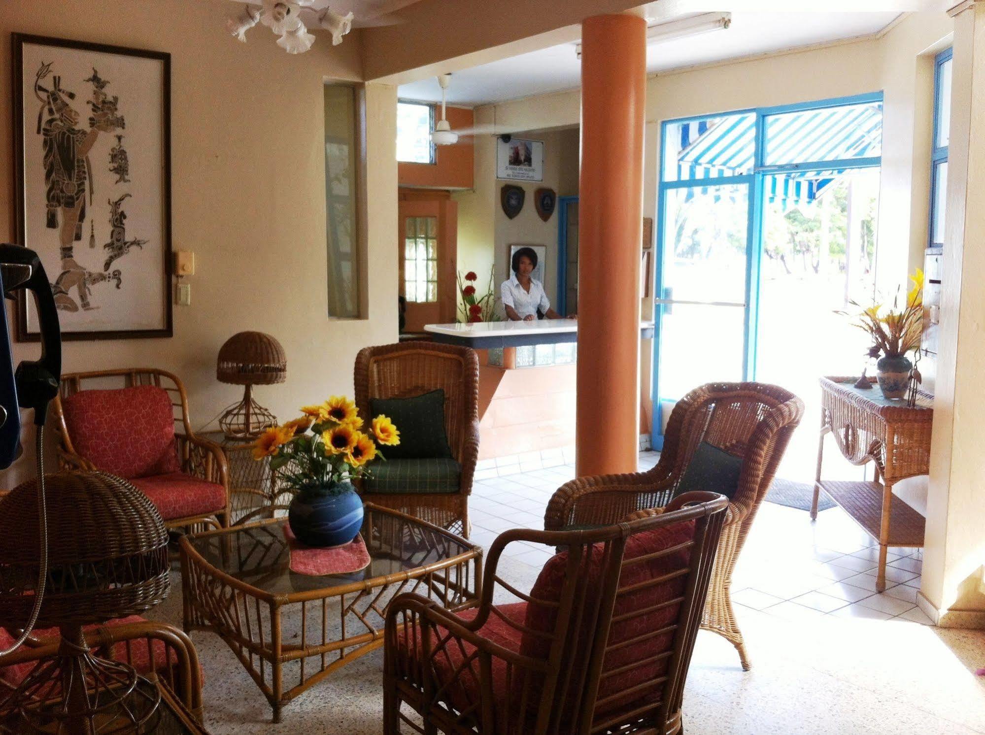 Hotel Caribe Barahona Ngoại thất bức ảnh