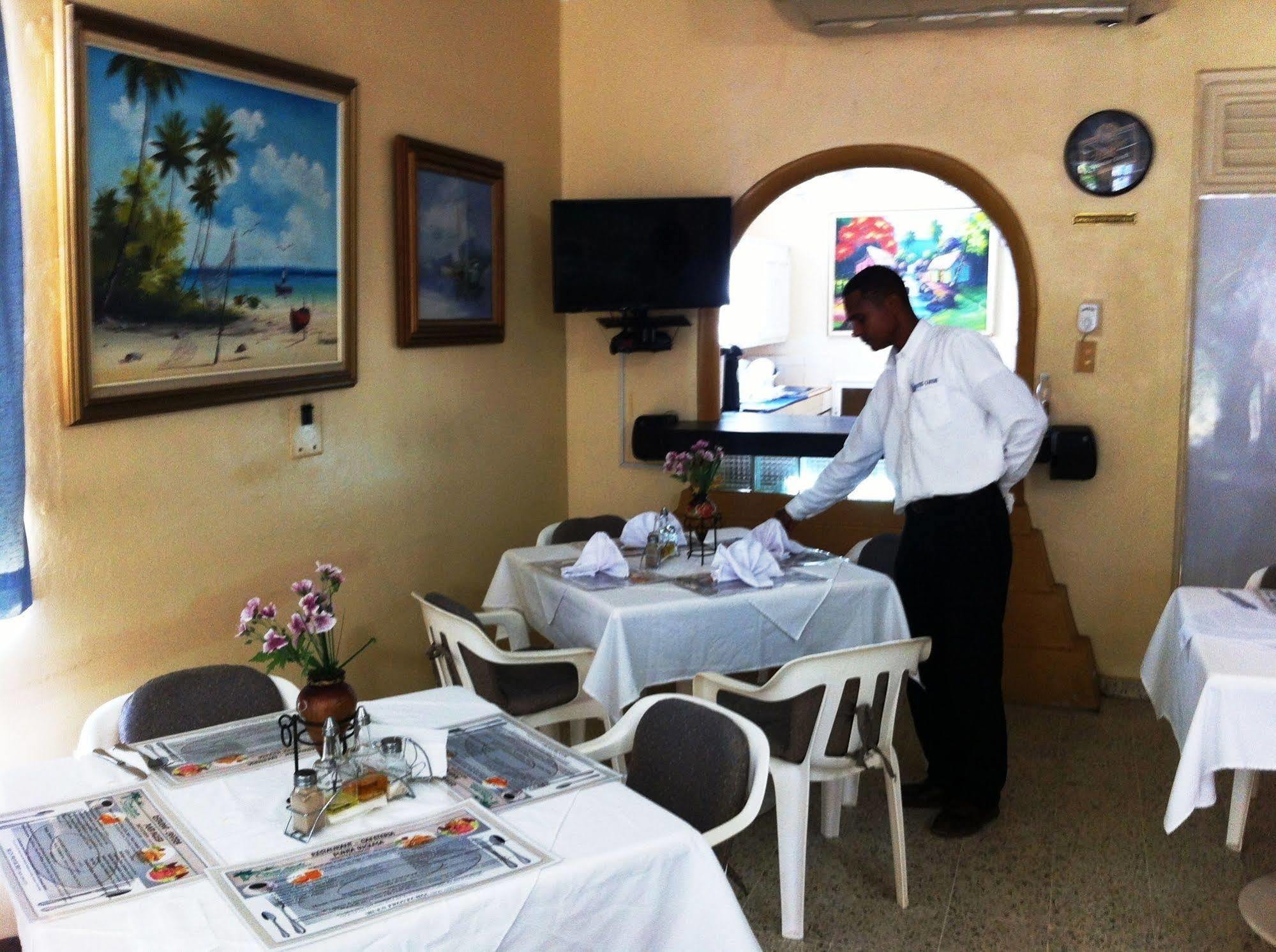 Hotel Caribe Barahona Ngoại thất bức ảnh