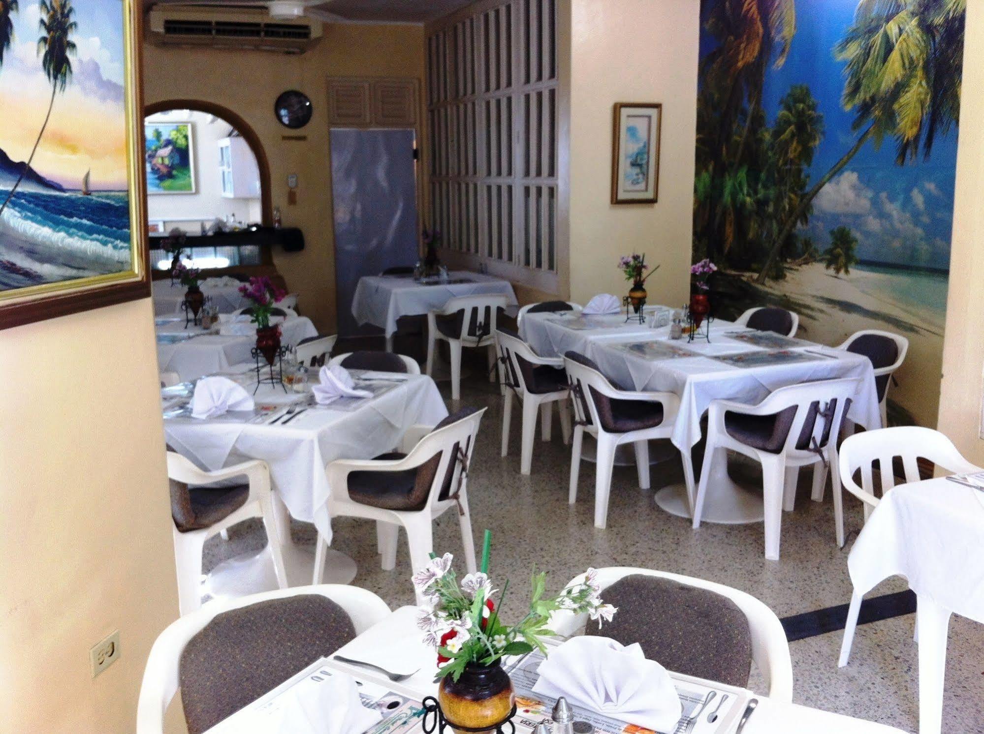 Hotel Caribe Barahona Ngoại thất bức ảnh