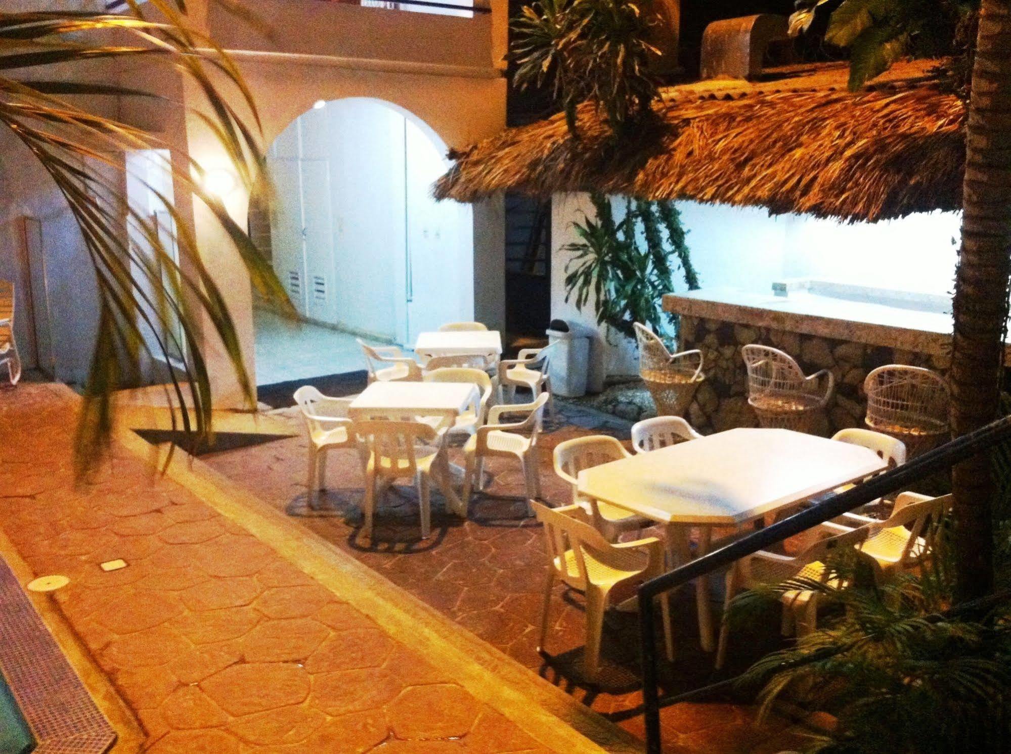 Hotel Caribe Barahona Ngoại thất bức ảnh